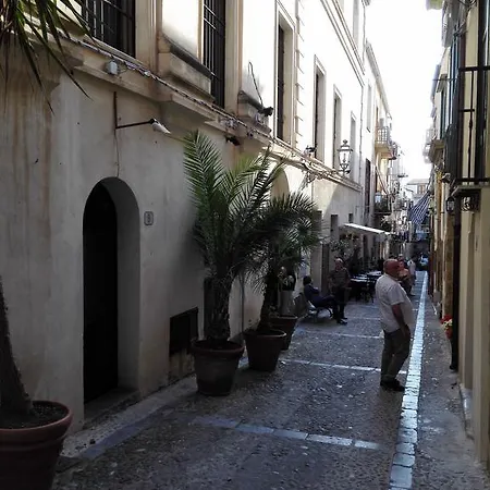 Mandralisca Apartment Cefalu